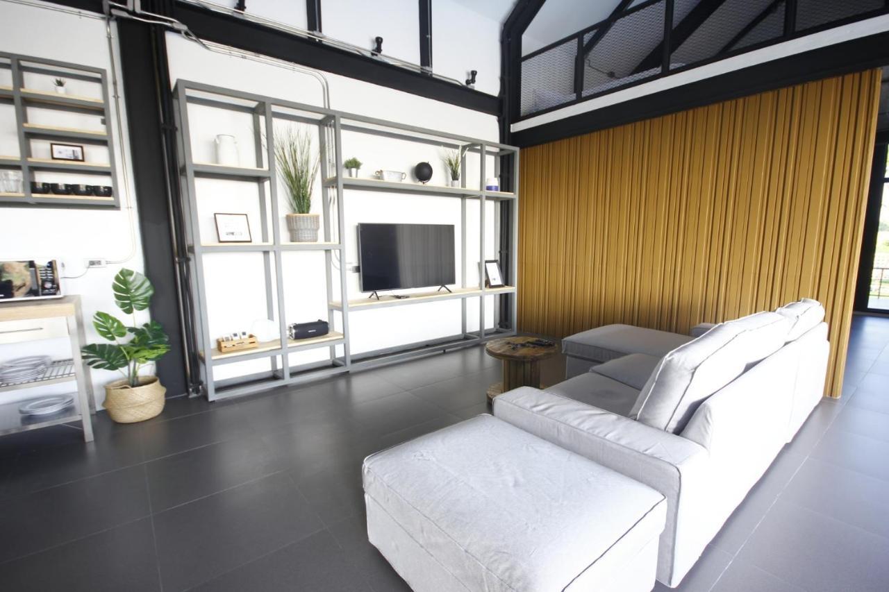 Nordic Cabin And The Pool Ban Sap Noi Exterior photo
